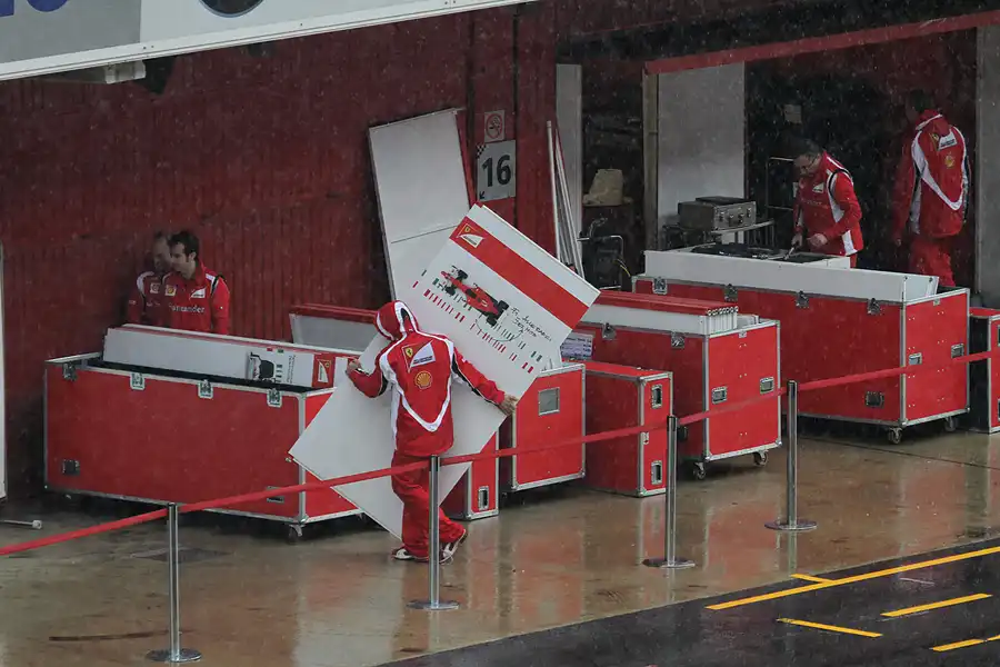 061 | 2011 | Barcelona | Ferrari – 13:41 | © carsten riede fotografie