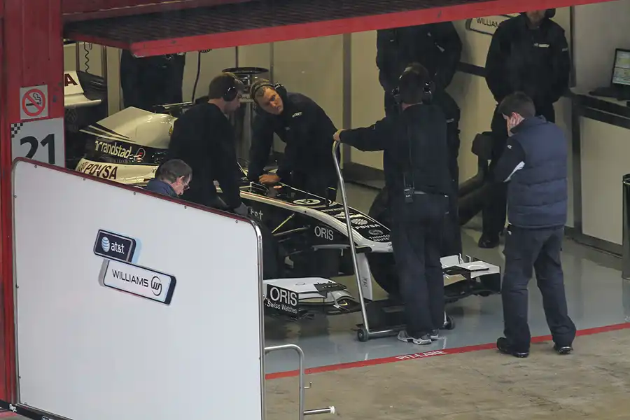 067 | 2011 | Barcelona | Williams-Cosworth FW33 – 14:06 | © carsten riede fotografie