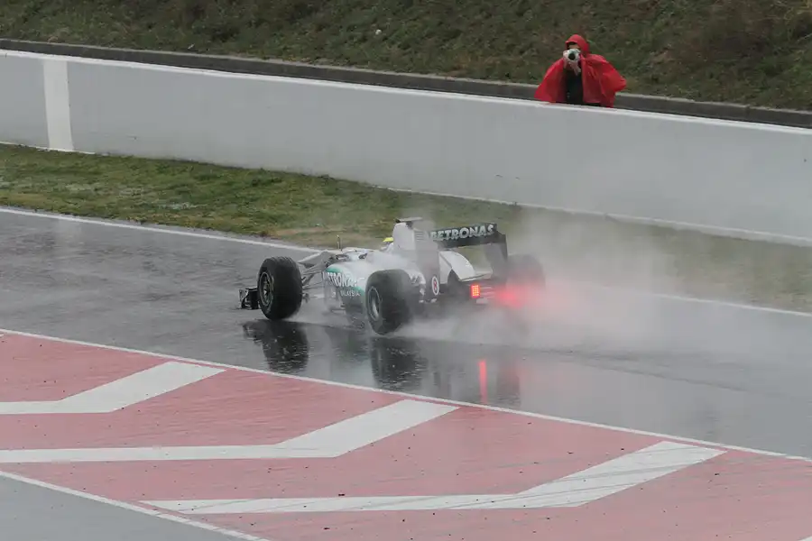 088 | 2011 | Barcelona | Mercedes Benz W02 | Nico Rosberg – 15:07 | © carsten riede fotografie