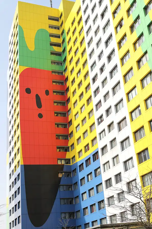 021 | 2011 | Berlin | Gustavo-Haus | © carsten riede fotografie