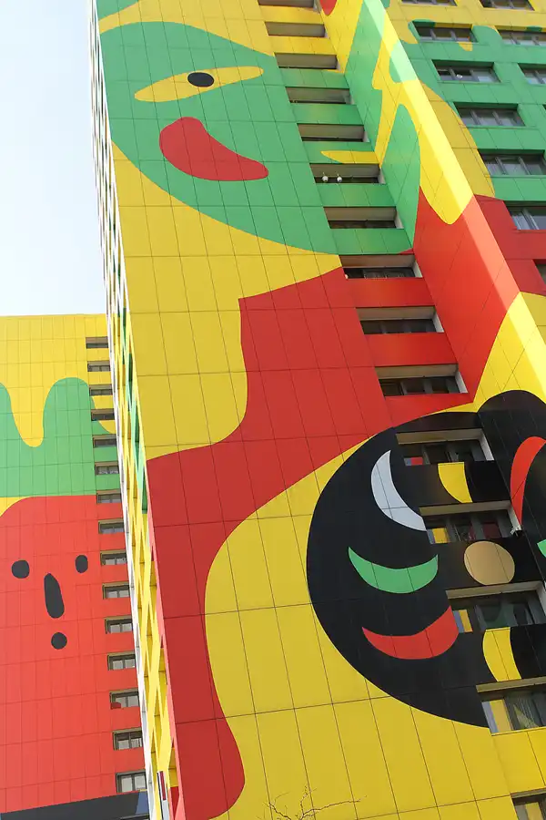 022 | 2011 | Berlin | Gustavo-Haus | © carsten riede fotografie