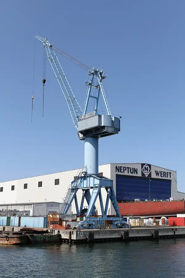 011 | 2011 | Rostock-Warnemünde | Werftanlagen | © carsten riede fotografie