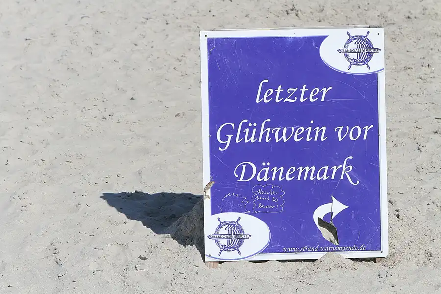 025 | 2011 | Rostock-Warnemünde | Am Badestrand | © carsten riede fotografie