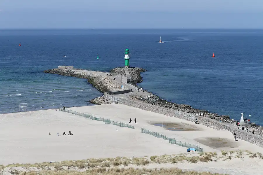 033 | 2011 | Rostock-Warnemünde | Blick vom Leuchtturm | © carsten riede fotografie