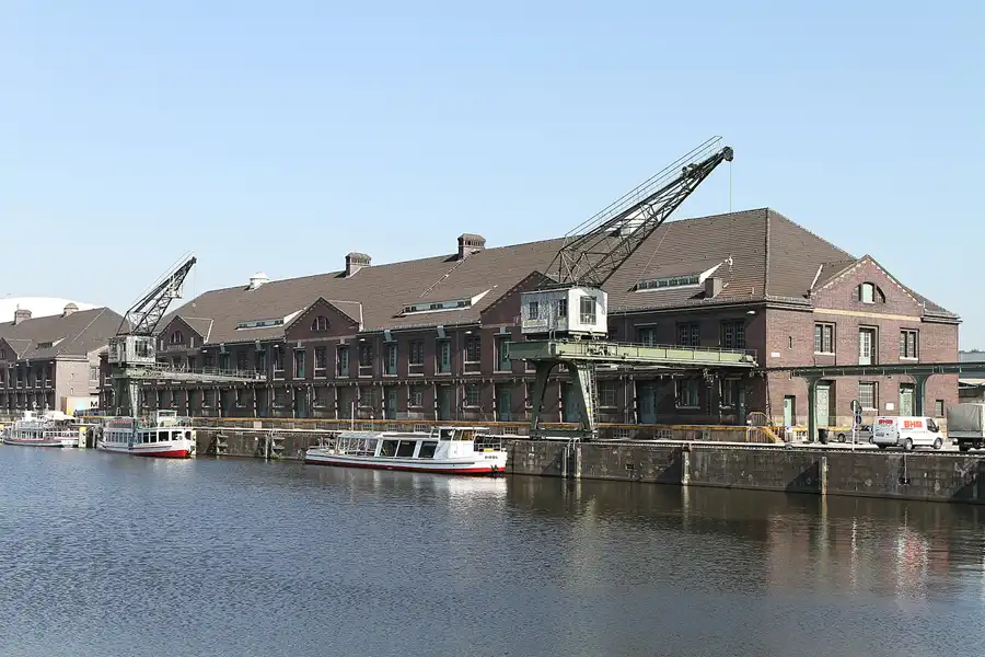 013 | 2011 | Berlin | Westhafen | © carsten riede fotografie