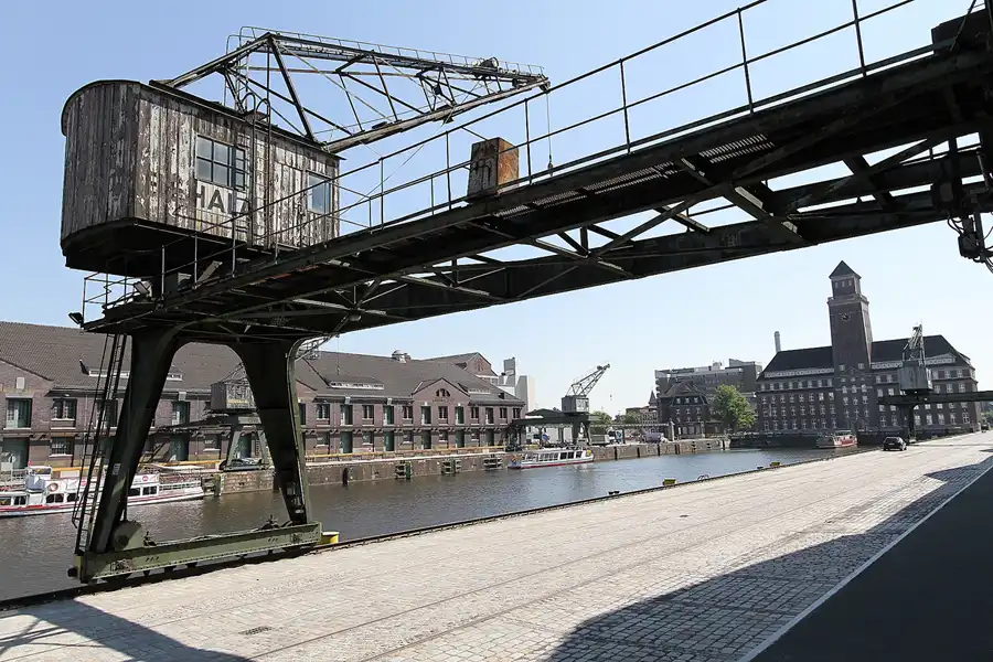 057 | 2011 | Berlin | Westhafen | © carsten riede fotografie