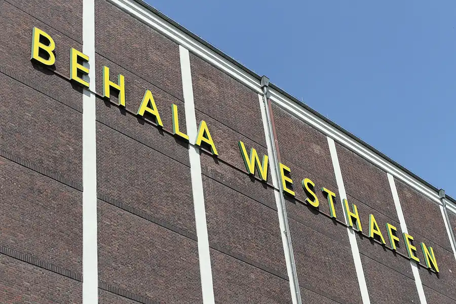 069 | 2011 | Berlin | Westhafen | © carsten riede fotografie