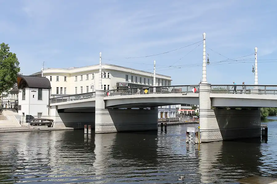 005 | 2011 | Brandenburg | Jahrtausendbrücke | © carsten riede fotografie