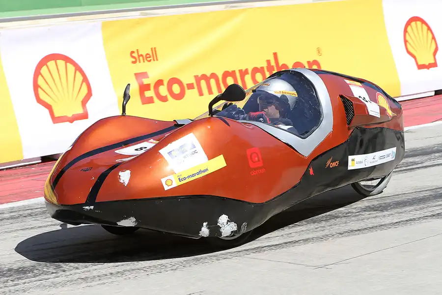 021 | 2011 | Eurospeedway | Shell Eco-marathon – Kategorie Prototype | © carsten riede fotografie