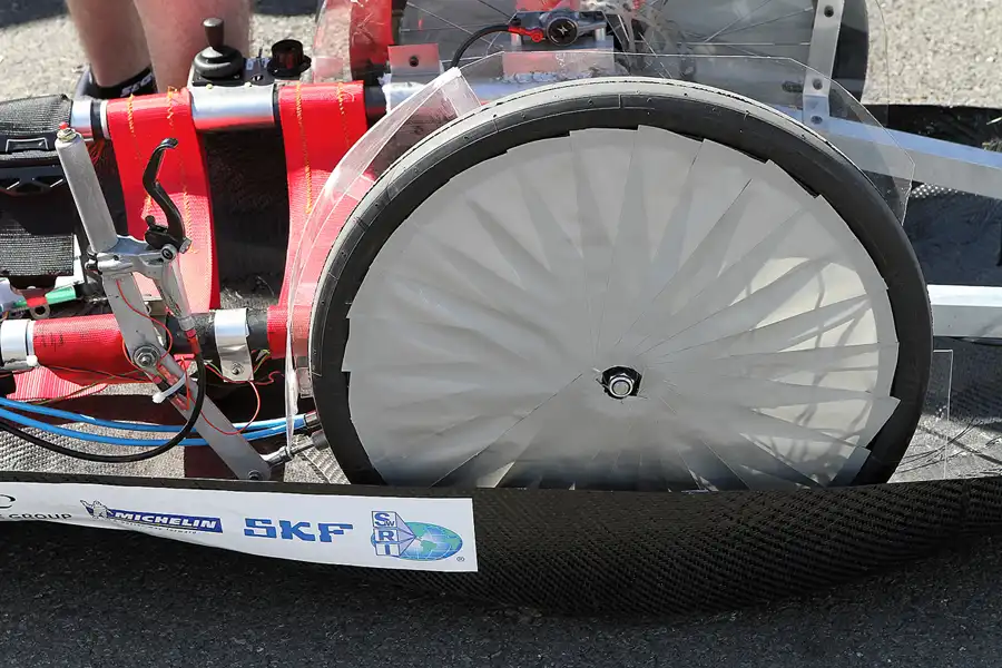 100 | 2011 | Eurospeedway | Shell Eco-marathon – Kategorie Prototype | © carsten riede fotografie