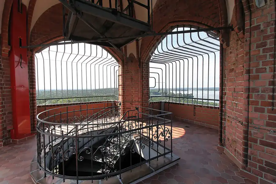 012 | 2011 | Berlin | Im Grunewaldturm | © carsten riede fotografie