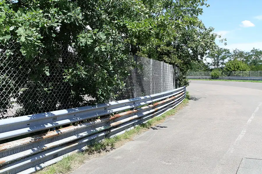 029 | 2011 | Berlin | Avus Nordkurve | © carsten riede fotografie