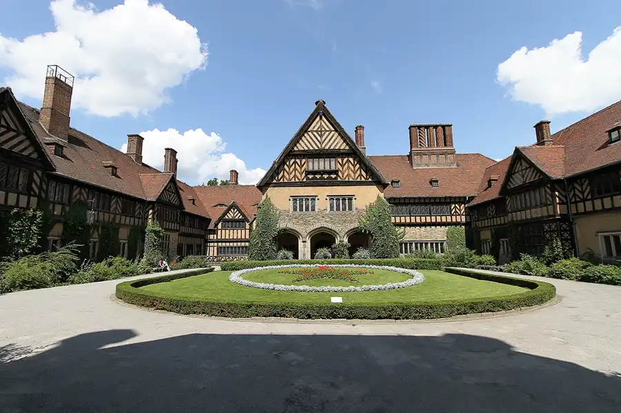 020 | 2011 | Potsdam | Neuer Garten – Schloss Cecilienhof | © carsten riede fotografie