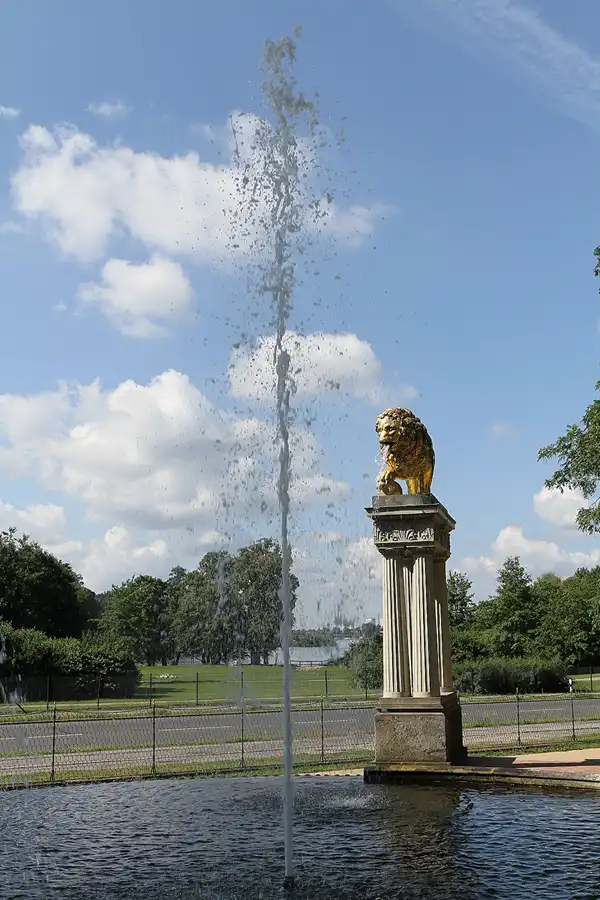 107 | 2011 | Berlin | Schloss Glienicke | © carsten riede fotografie