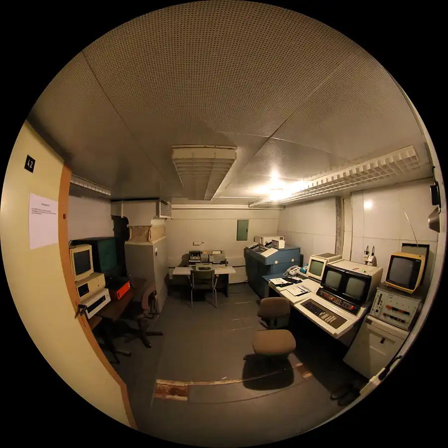 018 | 2011 | Kossa | Militär-Museum – Rechnerbunker | © carsten riede fotografie