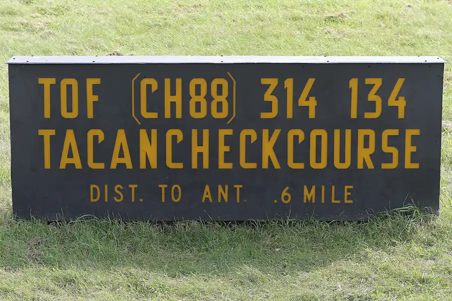 022 | 2011 | Berlin | Tempelhof Field | © carsten riede fotografie