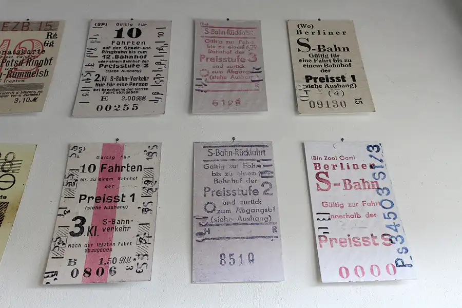 027 | 2011 | Griebnitzsee | S-Bahn Museum | © carsten riede fotografie