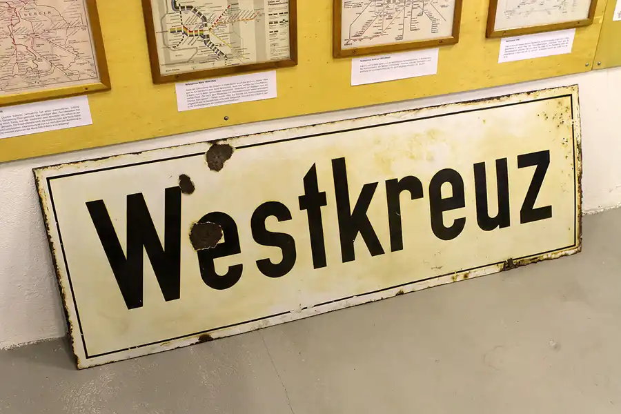 048 | 2011 | Griebnitzsee | S-Bahn Museum | © carsten riede fotografie