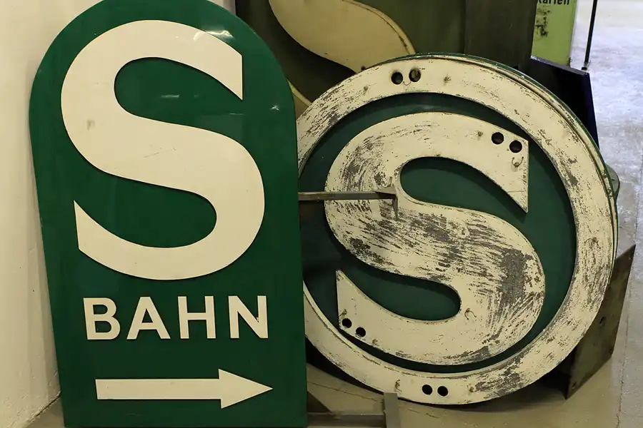 049 | 2011 | Griebnitzsee | S-Bahn Museum | © carsten riede fotografie