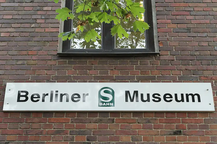 090 | 2011 | Griebnitzsee | S-Bahn Museum | © carsten riede fotografie