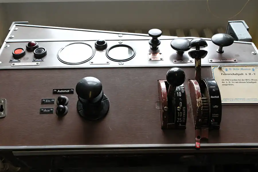 051 | 2011 | Berlin | U-Bahn Museum | © carsten riede fotografie