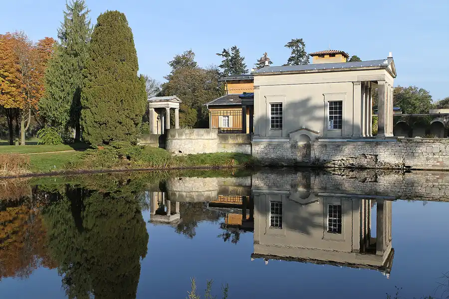 020 | 2011 | Potsdam | Park Charlottenhof – Römische Bäder | © carsten riede fotografie