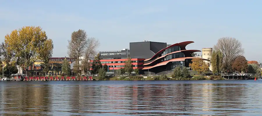058 | 2011 | Babelsberg | Park Babelsberg – Hans-Otto-Theater | © carsten riede fotografie