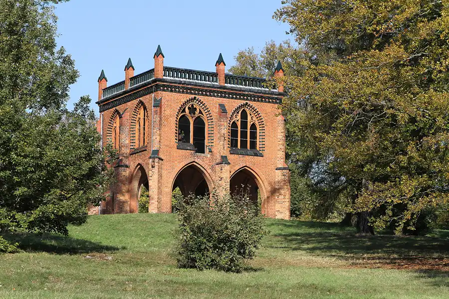 072 | 2011 | Babelsberg | Park Babelsberg – Gerichtslaube | © carsten riede fotografie