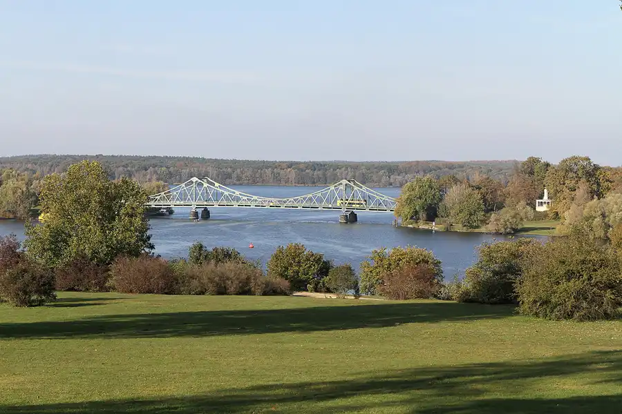088 | 2011 | Babelsberg | Park Babelsberg – Glienicker Brücke | © carsten riede fotografie
