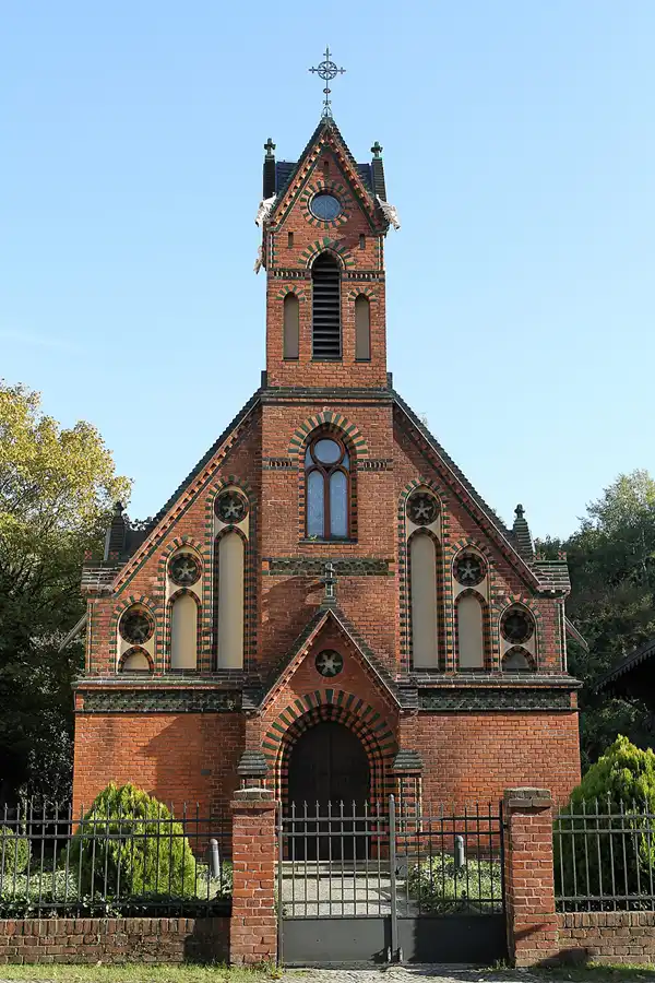 094 | 2011 | Klein Glienicke | Wilhelm-Leuschner-Strasse | © carsten riede fotografie