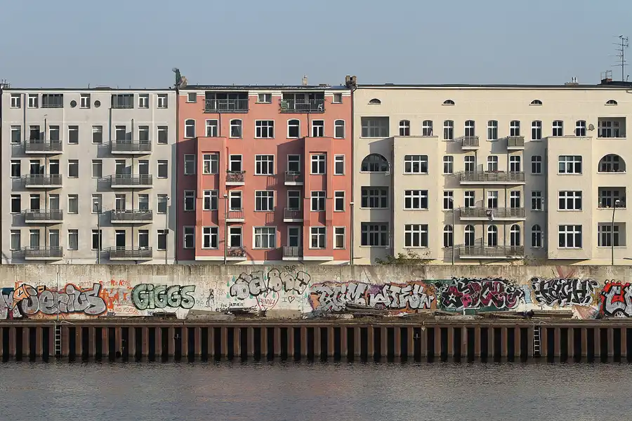 005 | 2011 | Berlin | Osthafen | © carsten riede fotografie