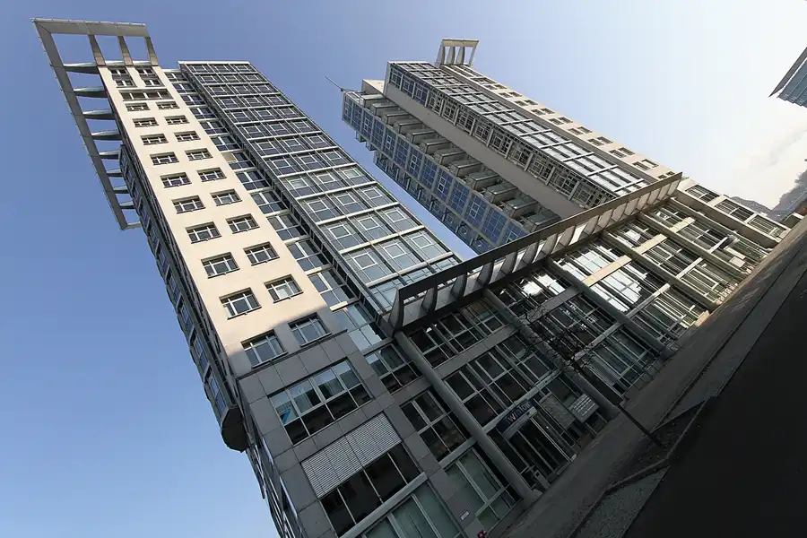 017 | 2011 | Berlin | Osthafen – Twin Towers | © carsten riede fotografie