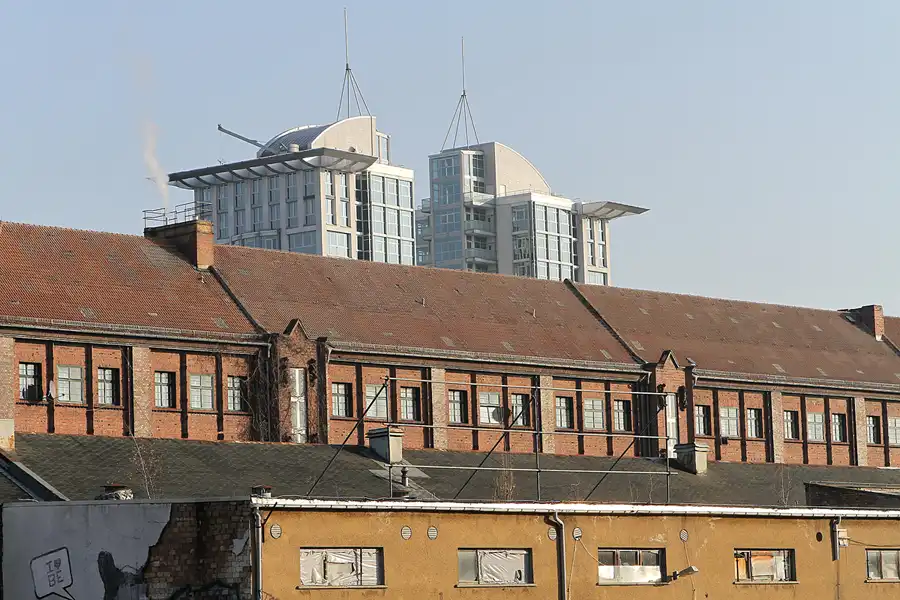019 | 2011 | Berlin | Osthafen – Twin Towers | © carsten riede fotografie