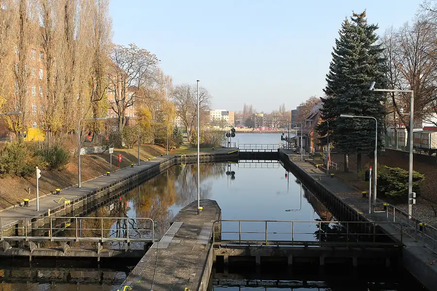 032 | 2011 | Berlin | Osthafen | © carsten riede fotografie