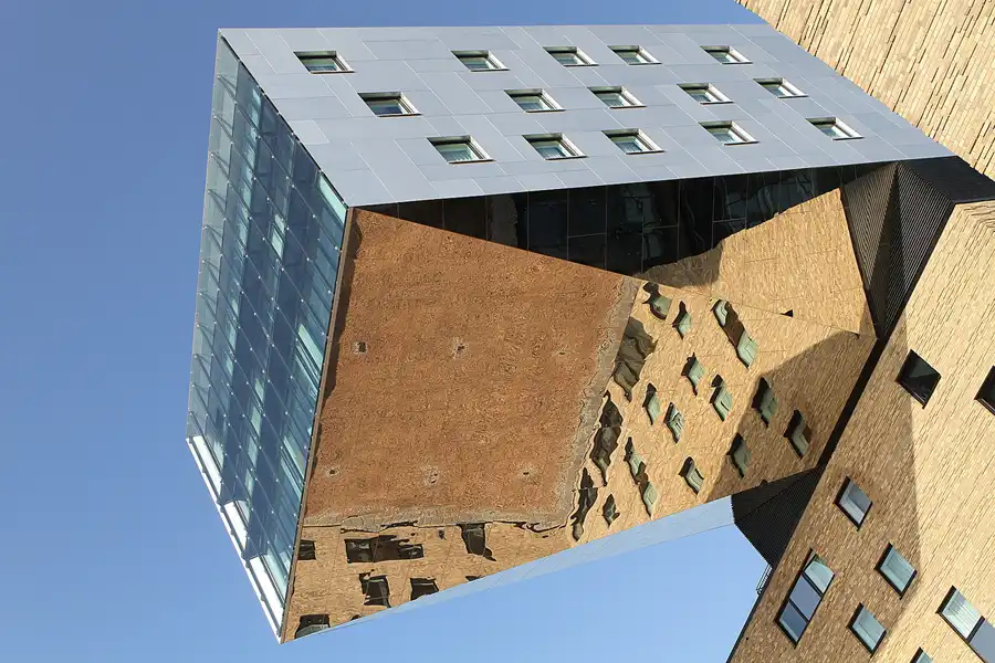 064 | 2011 | Berlin | Osthafen – nhow Hotel | © carsten riede fotografie