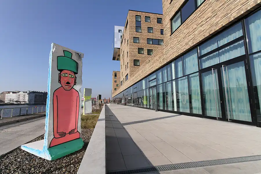 067 | 2011 | Berlin | Osthafen – nhow Hotel | © carsten riede fotografie