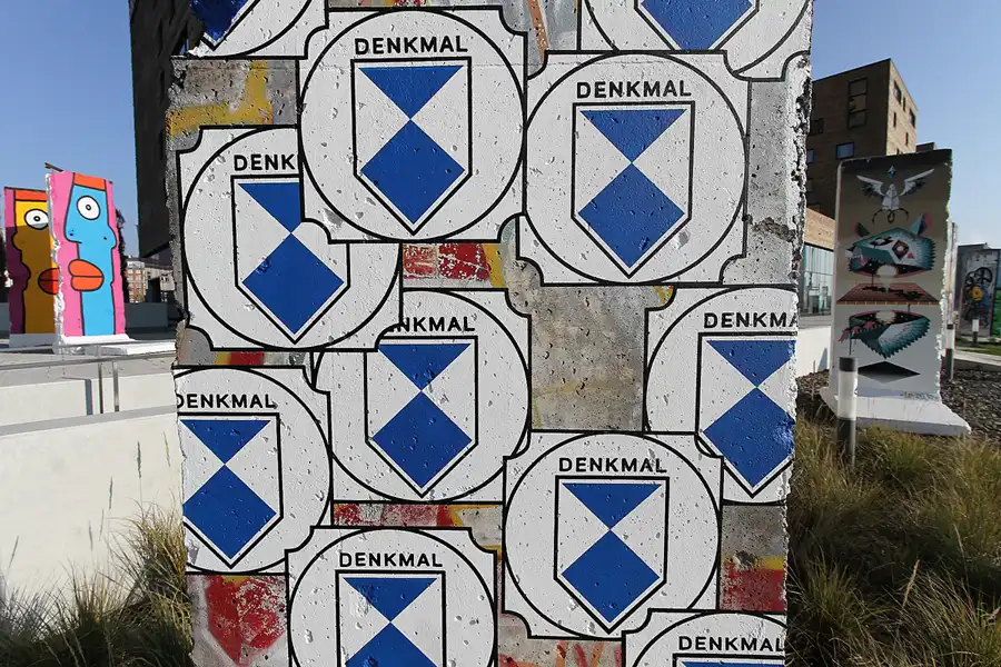 071 | 2011 | Berlin | Osthafen | © carsten riede fotografie