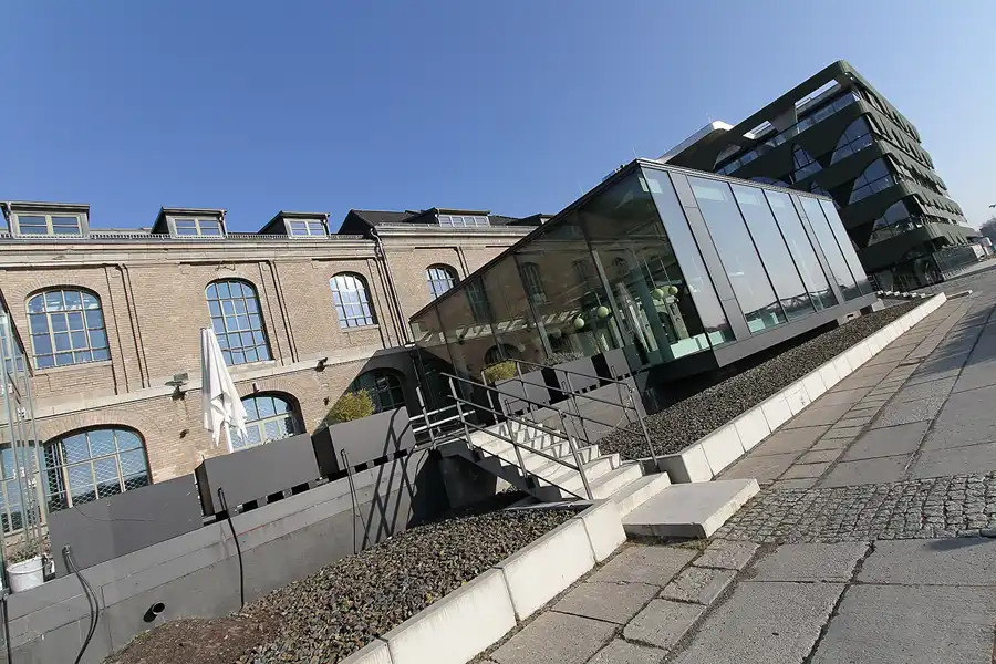 077 | 2011 | Berlin | Osthafen – Modezentrum Labels 1 + 2 | © carsten riede fotografie