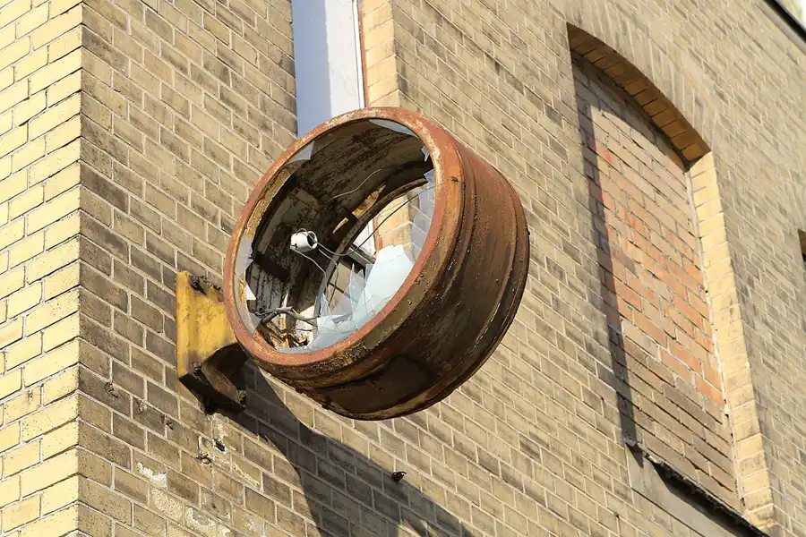 084 | 2011 | Berlin | Glasbläserallee | © carsten riede fotografie