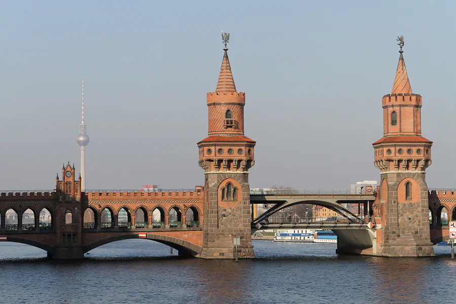 038 | 2011 | Berlin | Osthafen – Oberbaumbrücke | © carsten riede fotografie