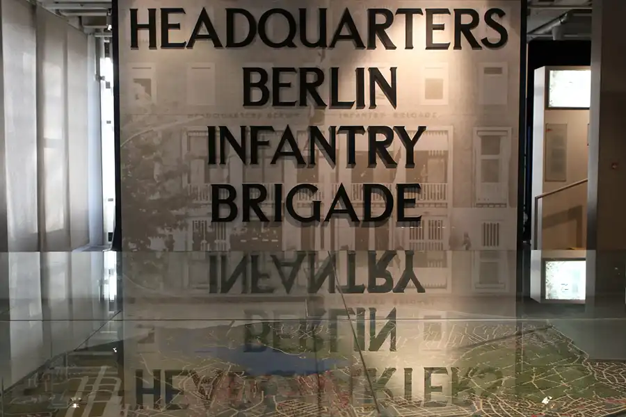 044 | 2011 | Berlin | Alliierten Museum | © carsten riede fotografie