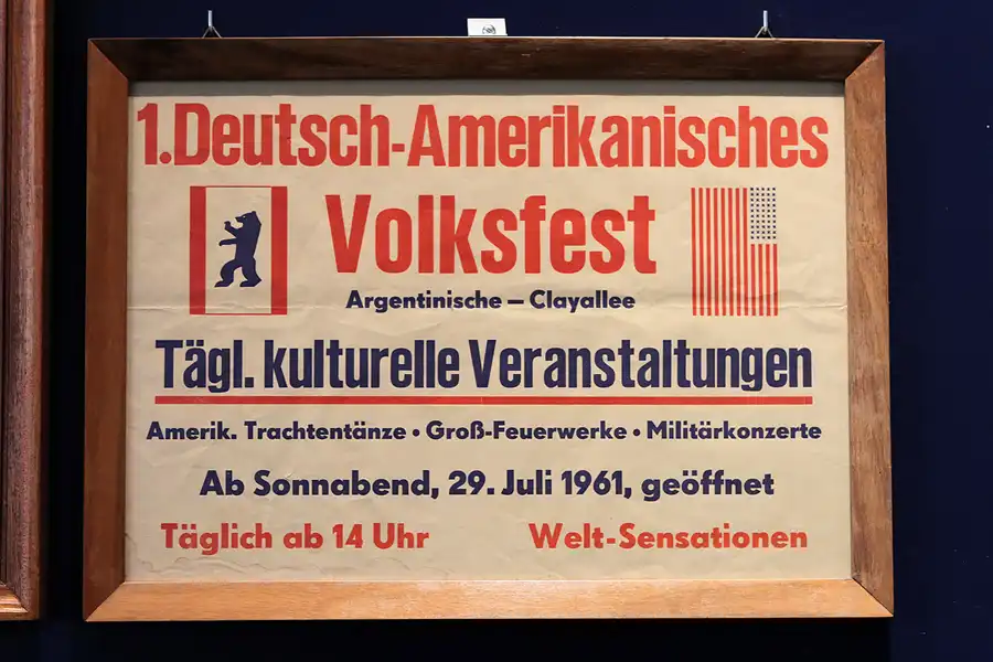 045 | 2011 | Berlin | Alliierten Museum | © carsten riede fotografie