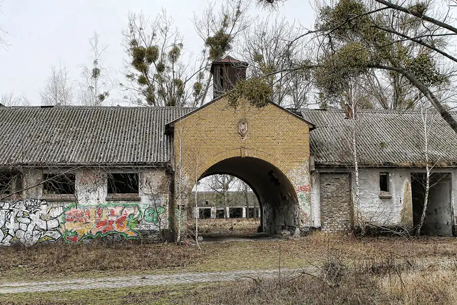 005 | 2011 | Döberitzer Heide | ehemalige russische Kasernen | © carsten riede fotografie