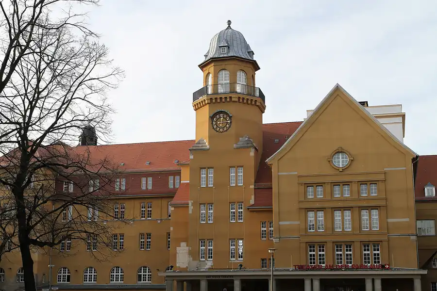 004 | 2012 | Berlin | Parkaue – Theater an der Parkaue | © carsten riede fotografie