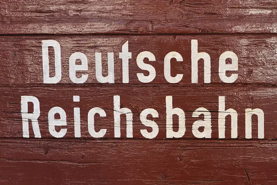 039 | 2012 | Bahnhof Rennsteig | © carsten riede fotografie