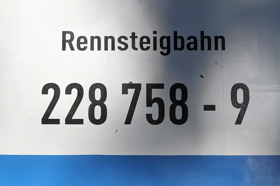 045 | 2012 | Bahnhof Rennsteig | © carsten riede fotografie