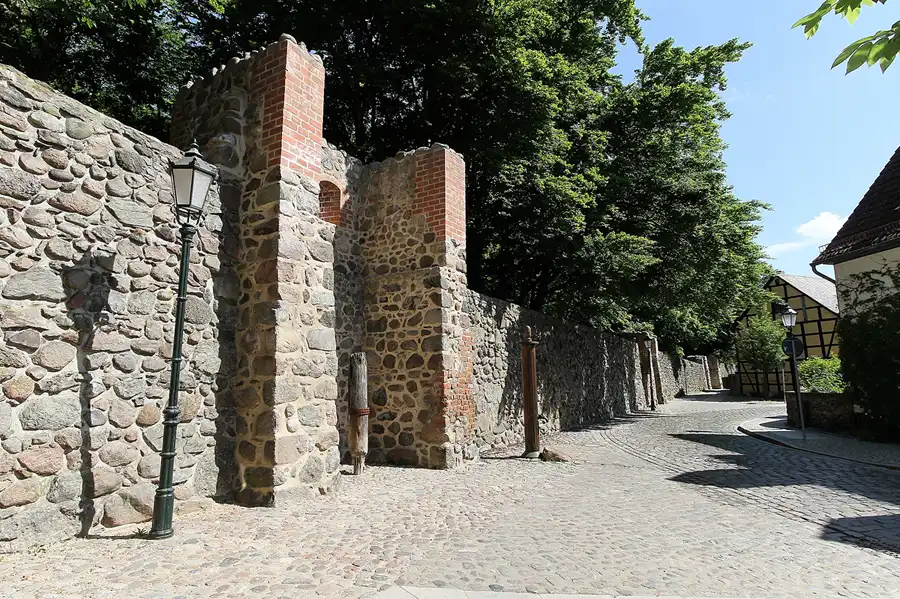 034 | 2012 | Bernau bei Berlin | Stadtmauer | © carsten riede fotografie