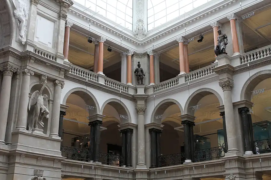 023 | 2012 | Berlin | Museum für Kommunikation | © carsten riede fotografie