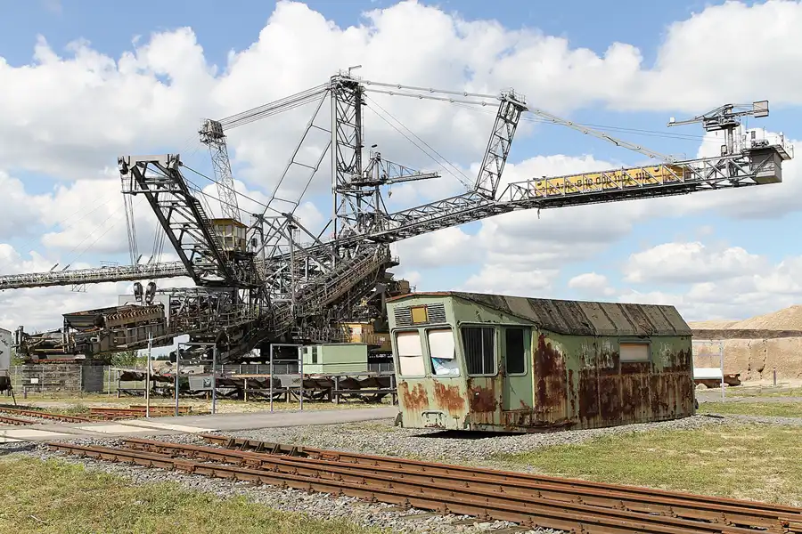 001 | 2012 | Grosspösna | Bergbau Technik Park | © carsten riede fotografie