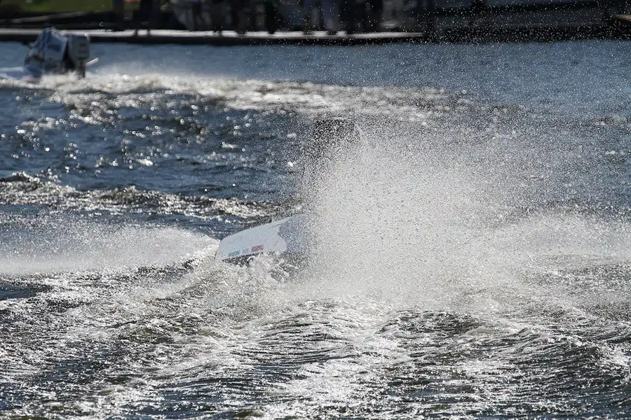 004 | 2012 | Berlin | Regattastrecke Grünau | Motorboot WM + EM – Grosser Preis von Deutschland – ADAC Masters | © carsten riede fotografie